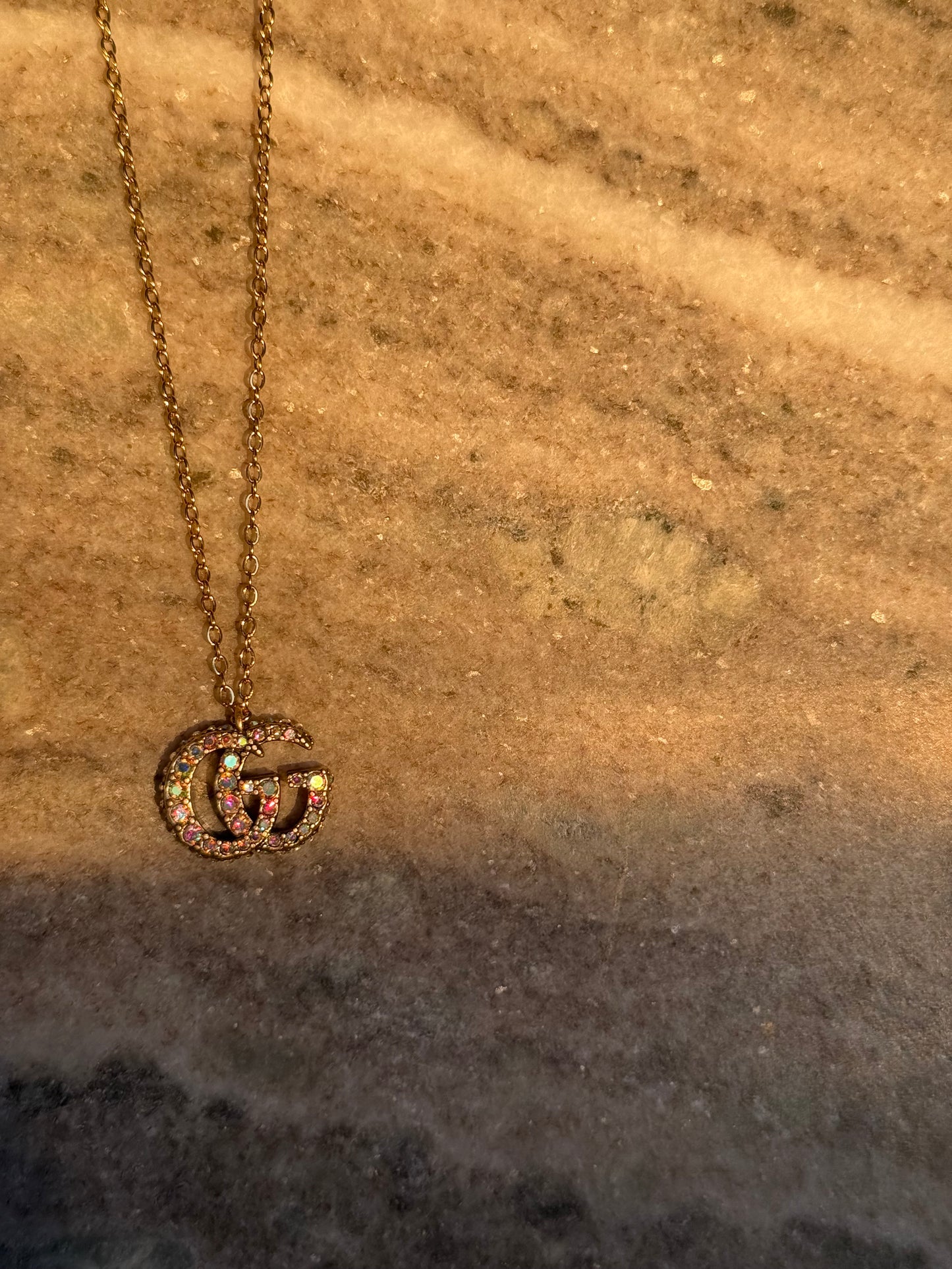 Iridescent Blingy Pendant