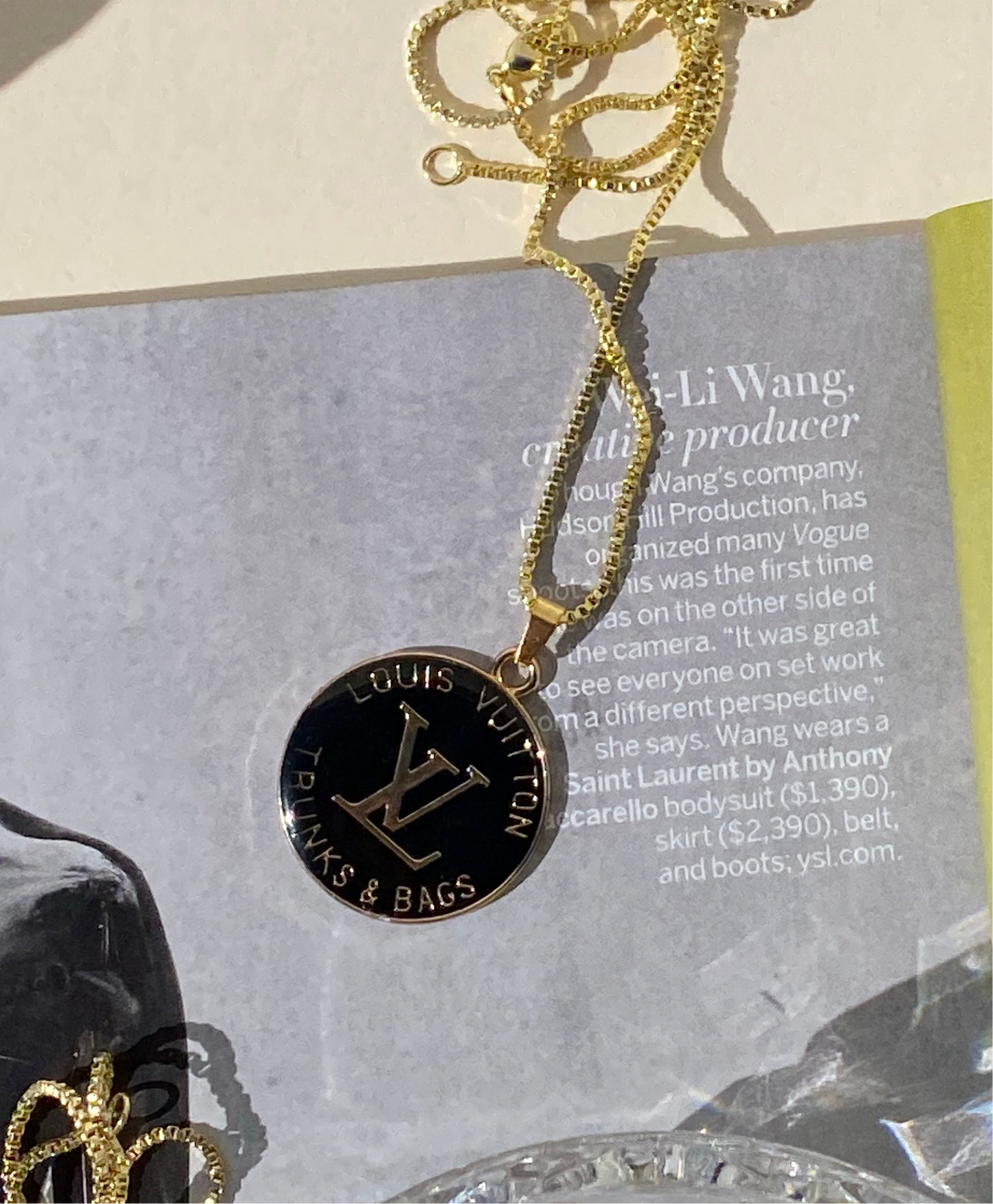 Black Trunk Pendant