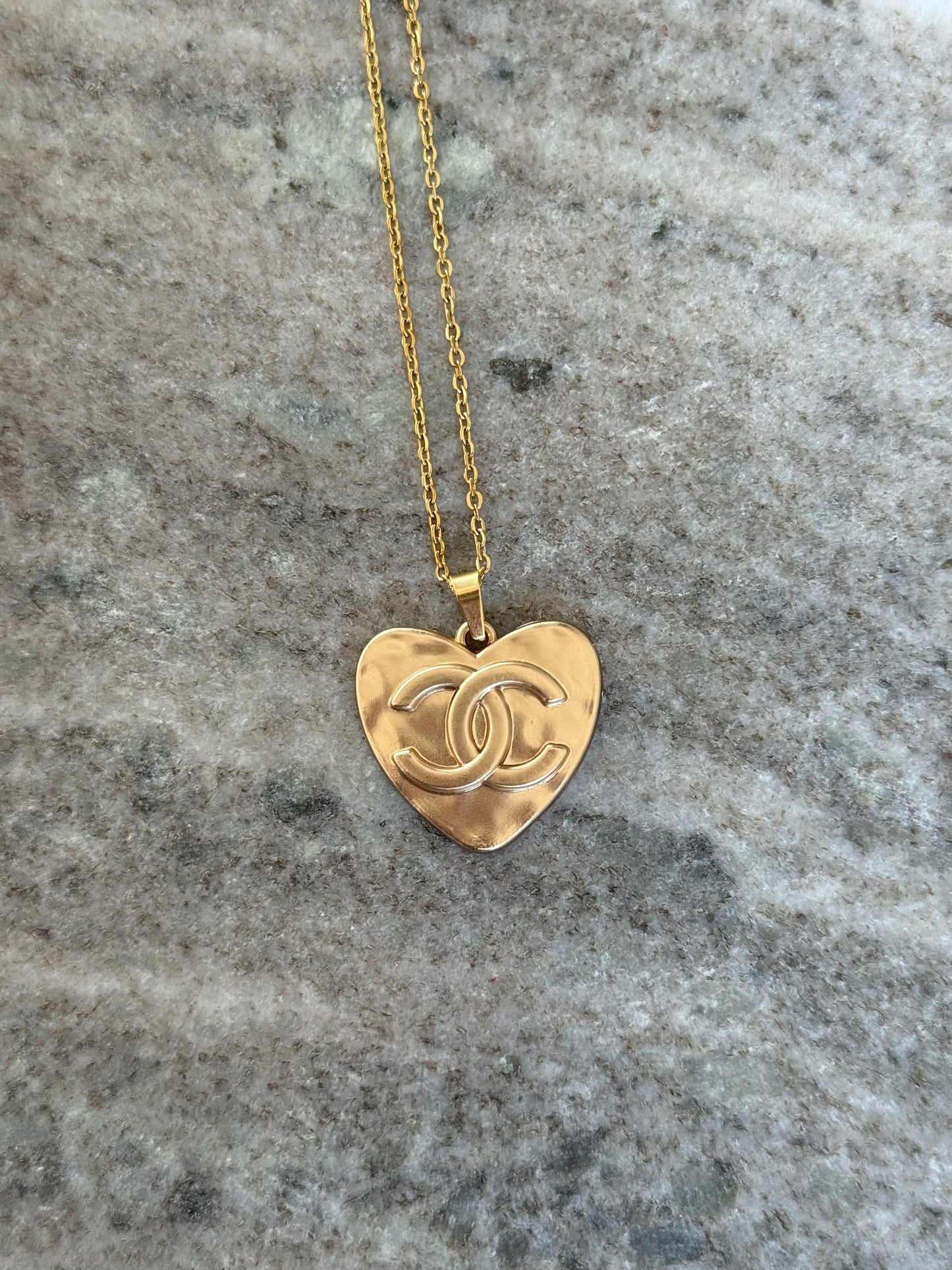 Avery Pendant