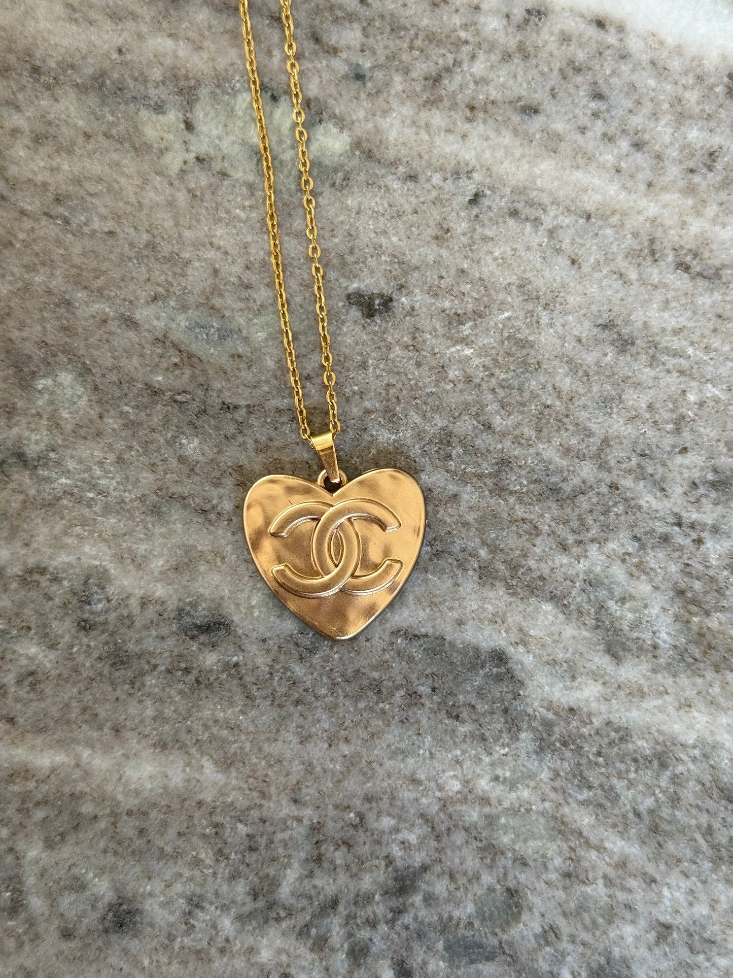 Avery Pendant