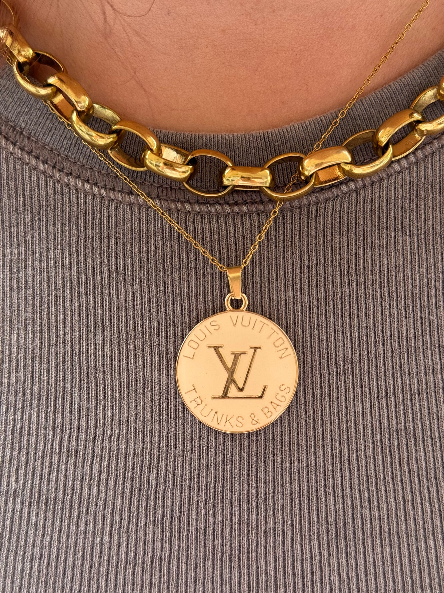 Tan Trunk Pendant