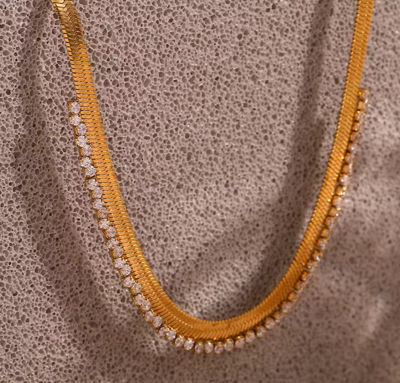 Blingy Herringbone Chain