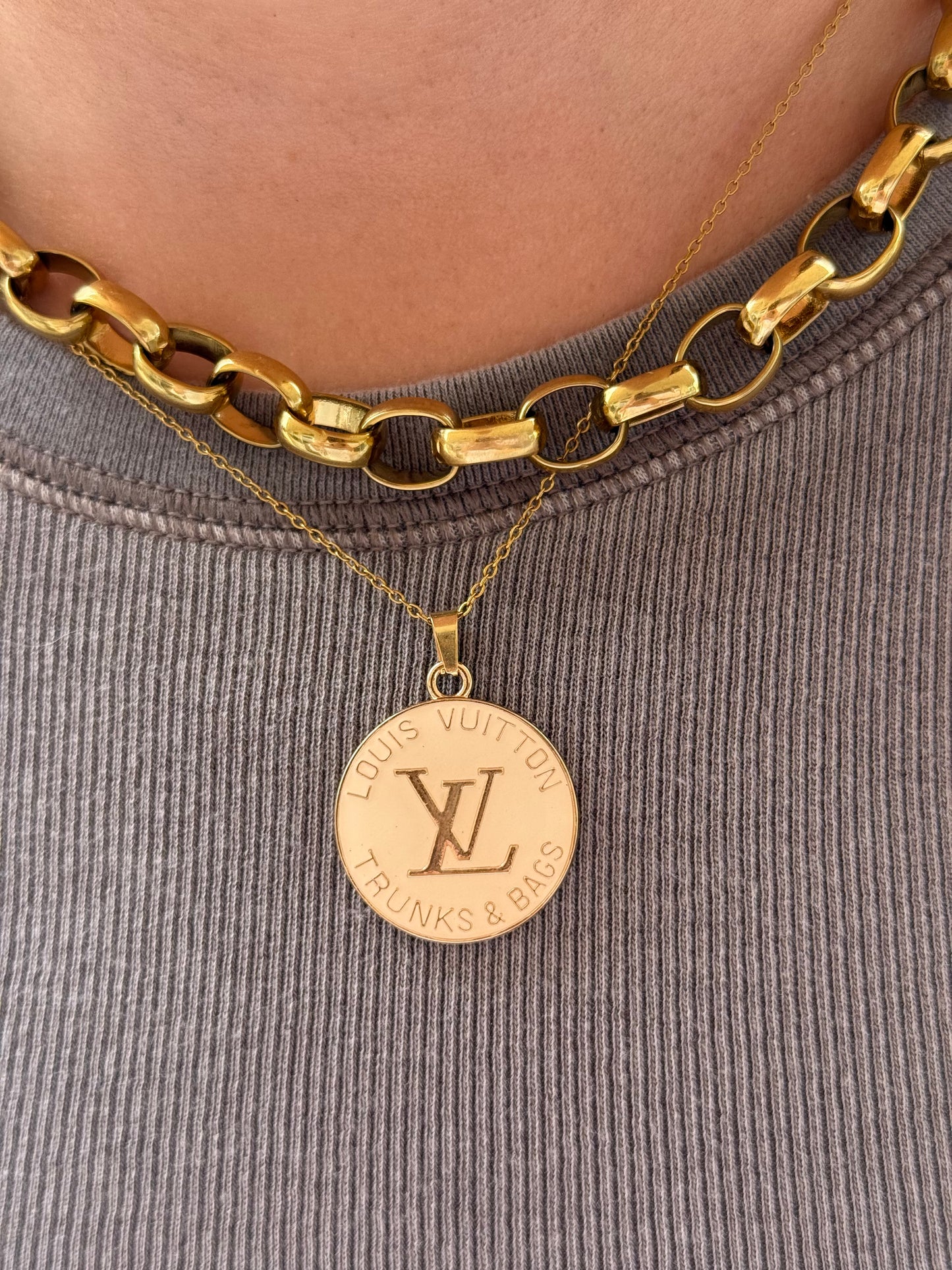 Tan Trunk Pendant