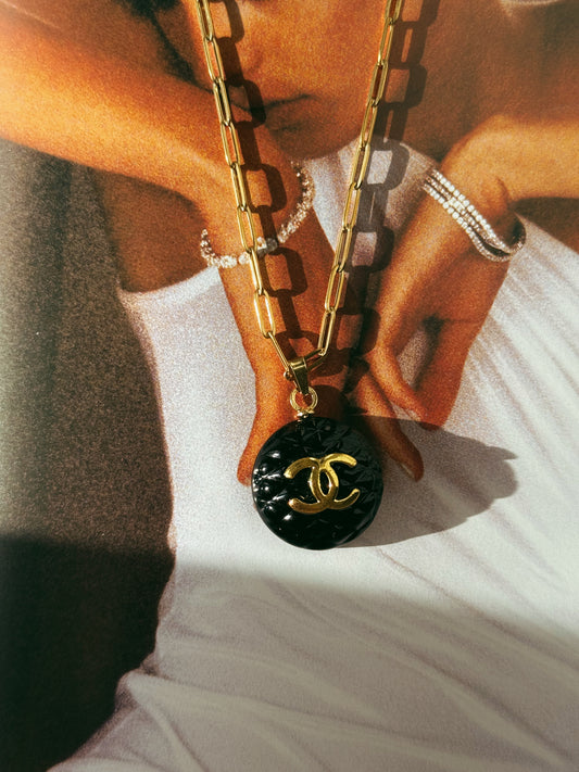Jezabel Pendant